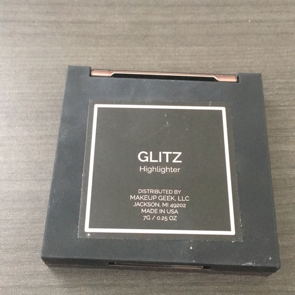 Makeup Geek highlighter in “Glitz” - Picture 3 of 3